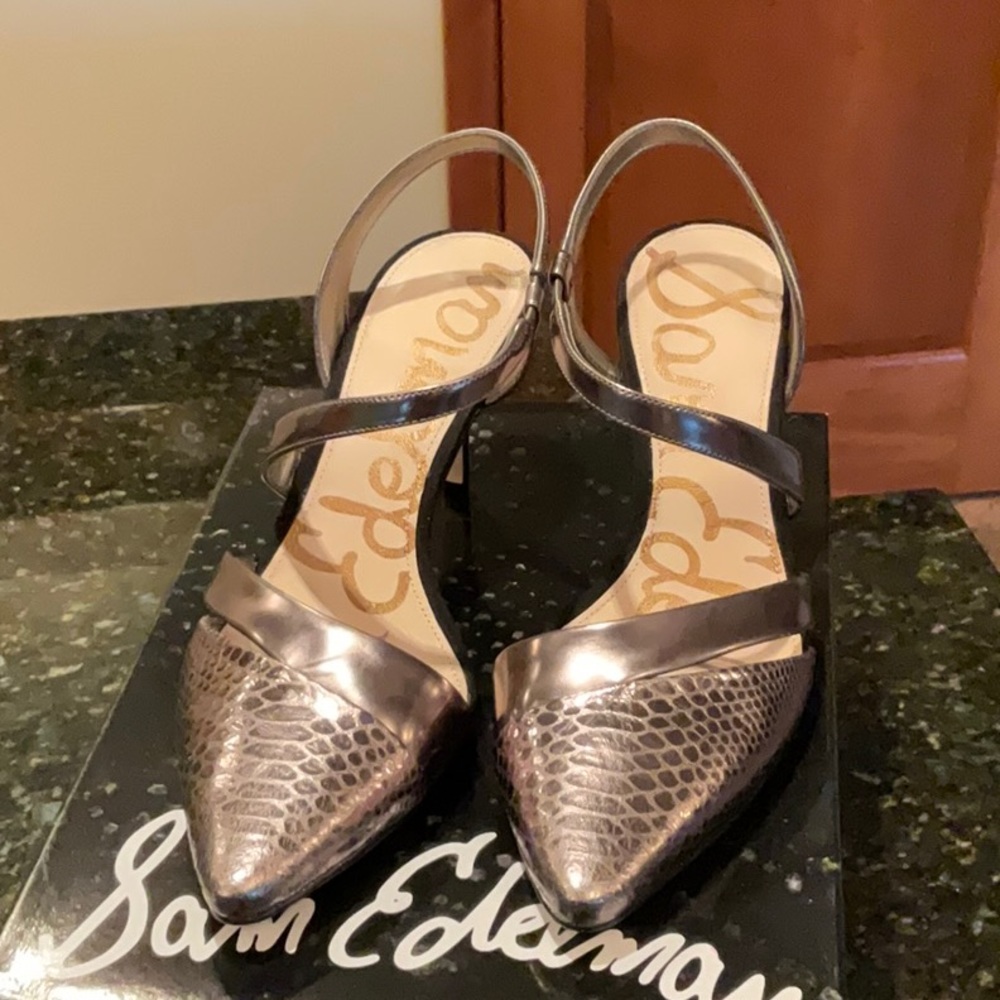 Sam Edelman pumps